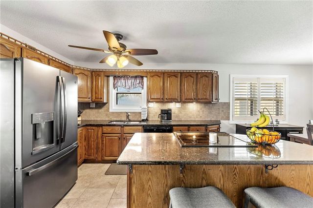 16788 Dwyer Road, Basehor, KS 66007