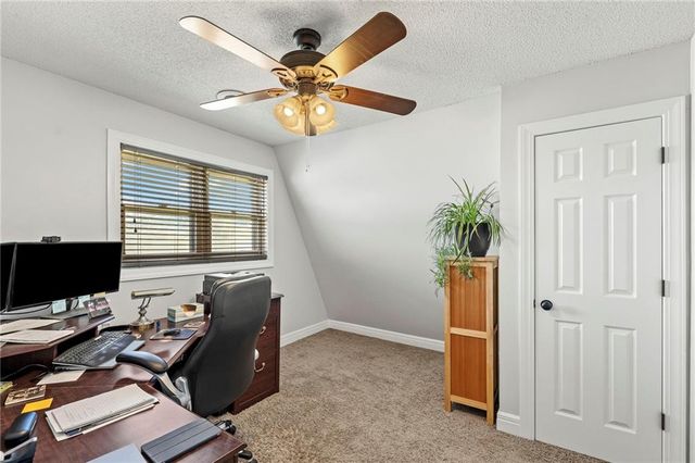 16788 Dwyer Road, Basehor, KS 66007