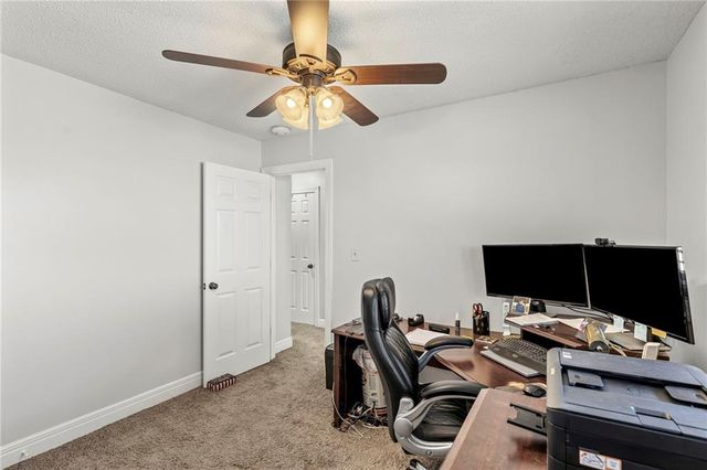 16788 Dwyer Road, Basehor, KS 66007