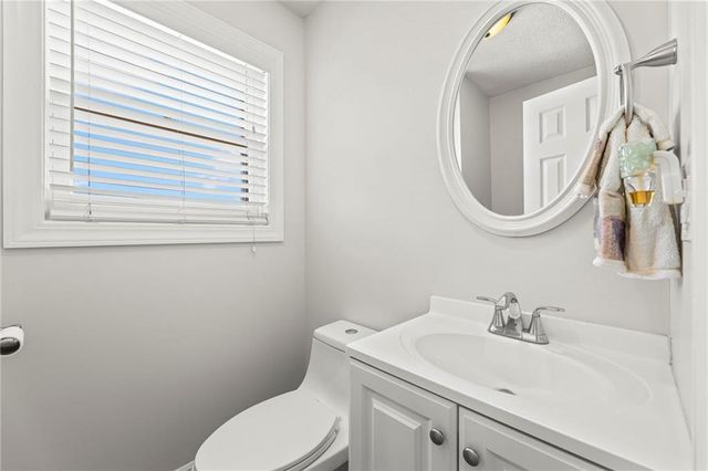 16788 Dwyer Road, Basehor, KS 66007