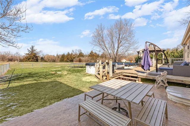 16788 Dwyer Road, Basehor, KS 66007