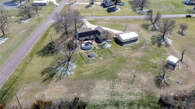 16788 Dwyer Road, Basehor, KS 66007