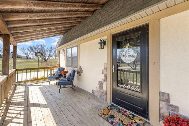 16788 Dwyer Road, Basehor, KS 66007