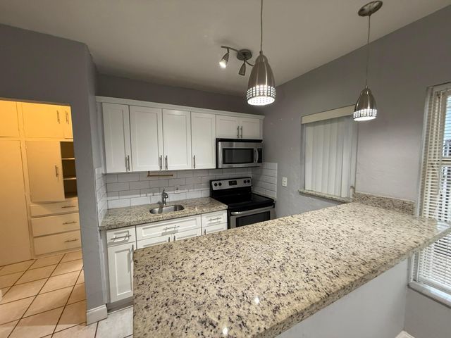 1621 NE 5th Street B, Fort Lauderdale, FL 33301