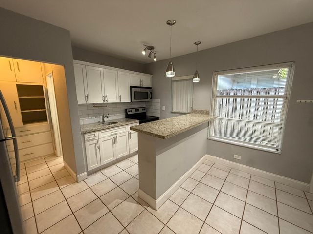 1621 NE 5th Street B, Fort Lauderdale, FL 33301
