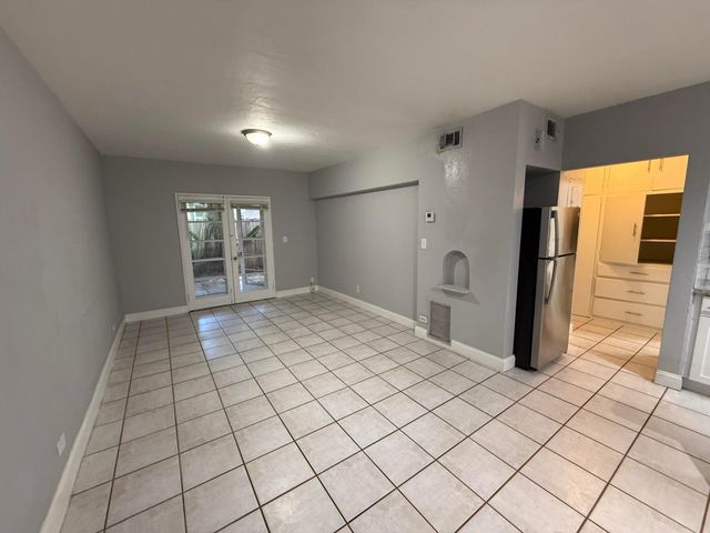 1621 NE 5th Street B, Fort Lauderdale, FL 33301