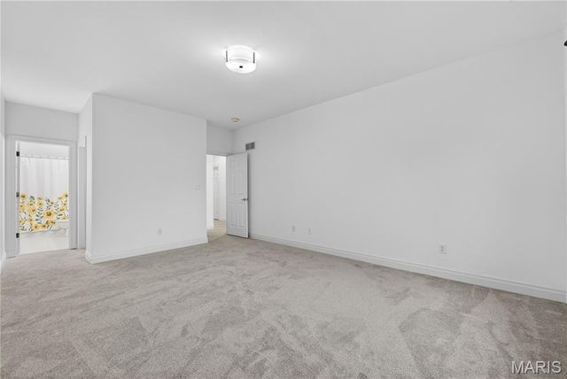 350 N Meramec Avenue, Clayton, MO 63105