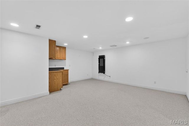 350 N Meramec Avenue, Clayton, MO 63105