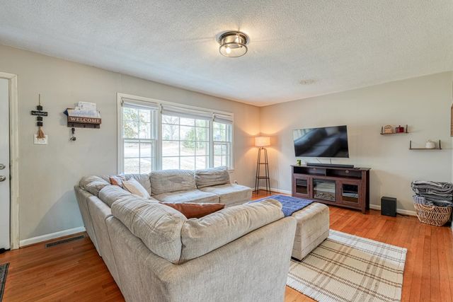 335 Foxhall Road, Spartanburg, SC 29306