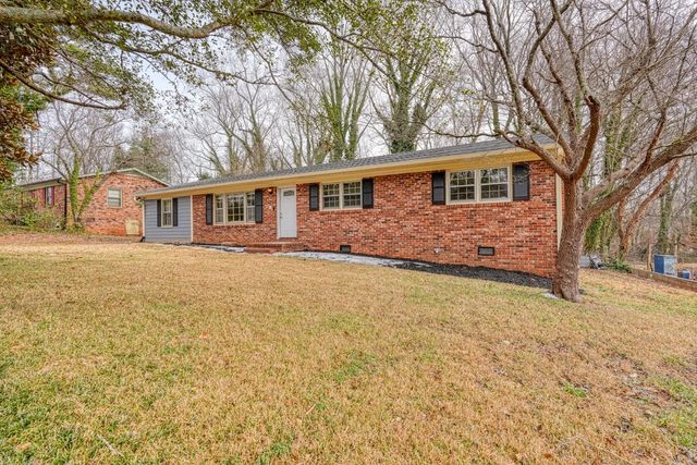 335 Foxhall Road, Spartanburg, SC 29306