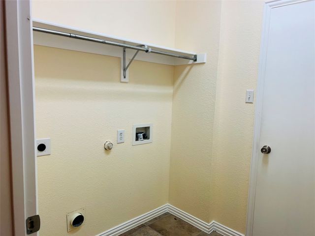 132 Cassandra Drive, Forney, TX 75126