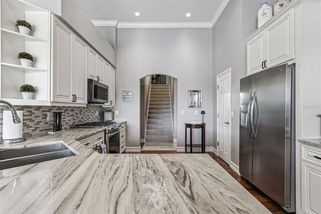 10101 WHISPER POINTE DRIVE, Tampa, FL 33647