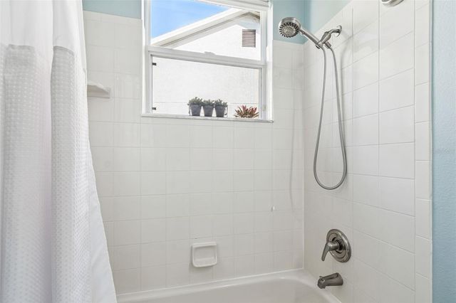 10101 WHISPER POINTE DRIVE, Tampa, FL 33647