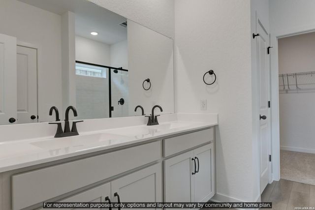 310 Brood Dr, Adkins, TX 78101