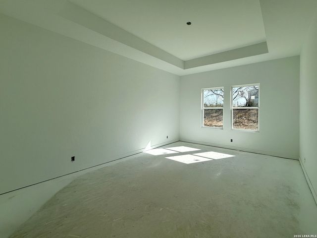 310 Brood Dr, Adkins, TX 78101