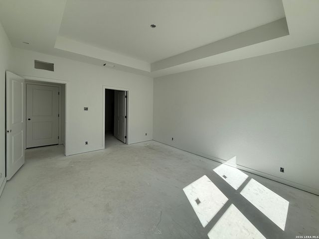 310 Brood Dr, Adkins, TX 78101