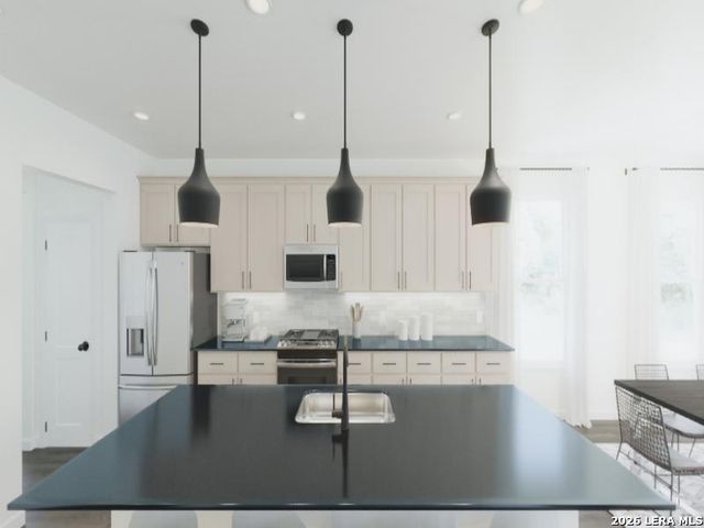 310 Brood Dr, Adkins, TX 78101