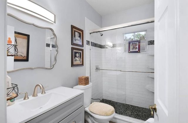 525 Evergreen Drive, West Palm Beach, FL 33403