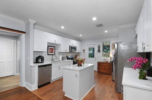 525 Evergreen Drive, West Palm Beach, FL 33403