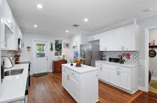 525 Evergreen Drive, West Palm Beach, FL 33403