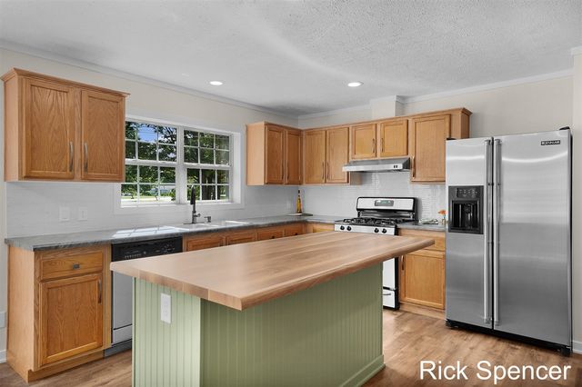 3321 Babylon Road, Allegan, MI 49010