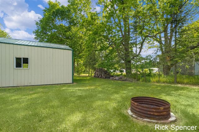 3321 Babylon Road, Allegan, MI 49010