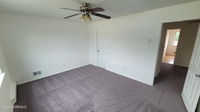 8 Chatham Court, Brick, NJ 08724