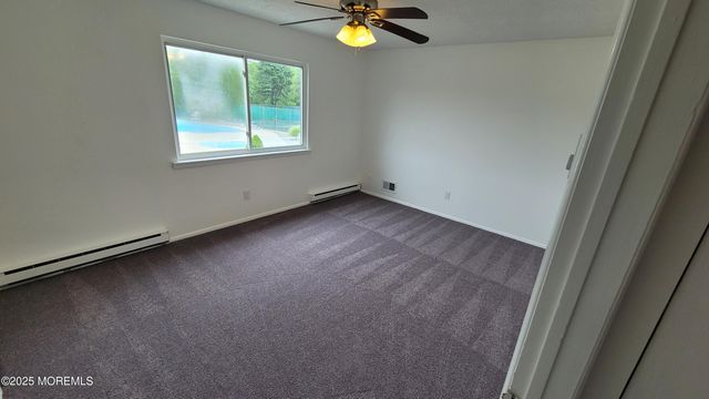 8 Chatham Court, Brick, NJ 08724