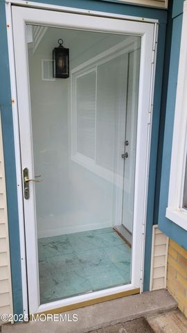 8 Chatham Court, Brick, NJ 08724