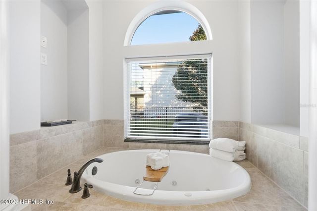 11833 FITCHWOOD Circle, Jacksonville, FL 32258