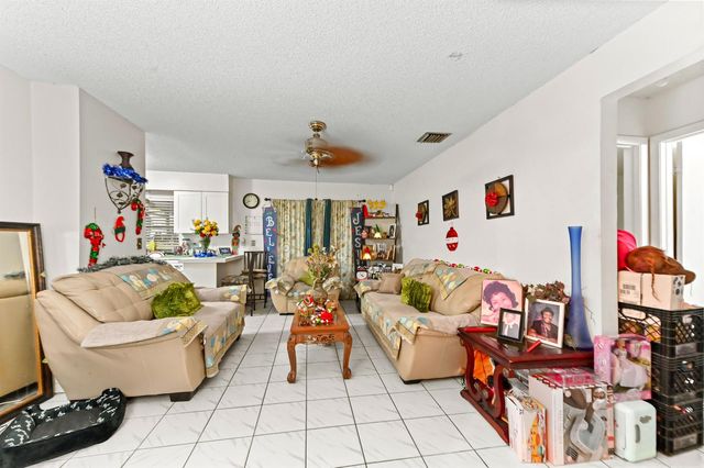 2531 Doral Way, Riviera Beach, FL 33407