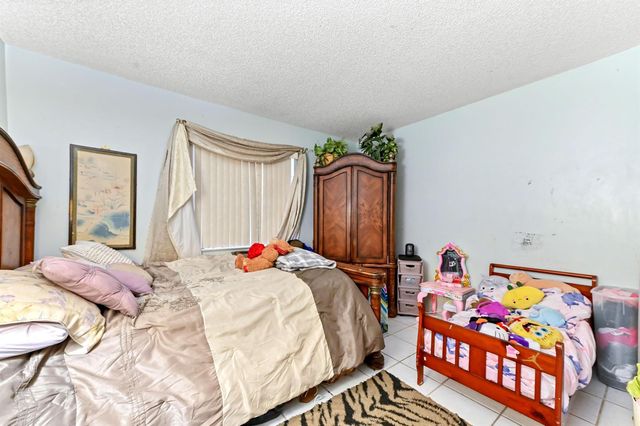 2531 Doral Way, Riviera Beach, FL 33407