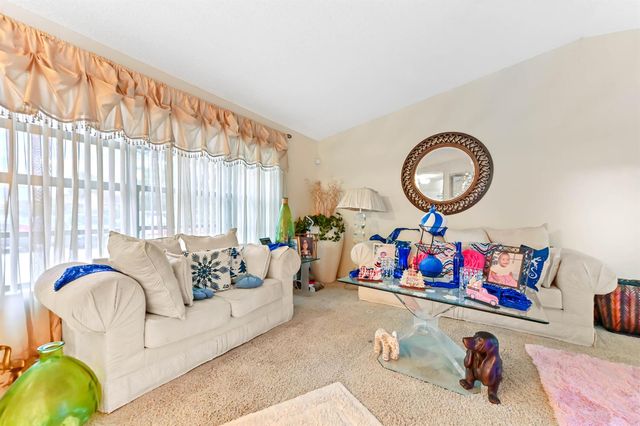 2531 Doral Way, Riviera Beach, FL 33407