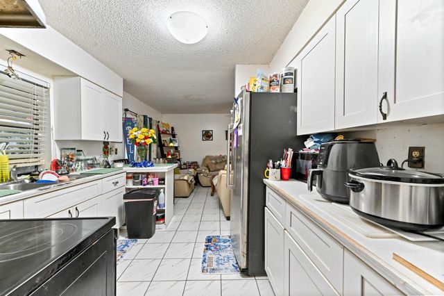 2531 Doral Way, Riviera Beach, FL 33407