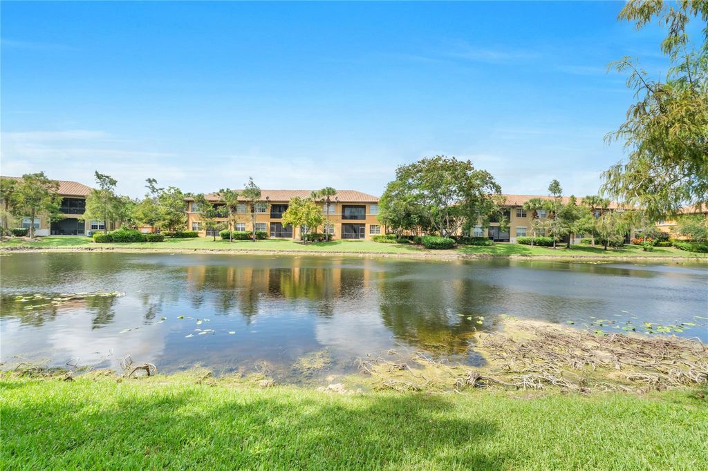 Image 23 of property listing at 8035 NW 127TH LN 3E, Parkland, FL 33076