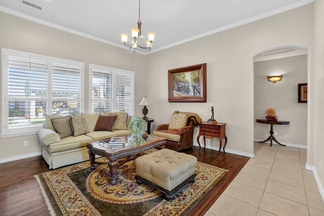 1118 Breckenridge Dr, Midland, TX 79705