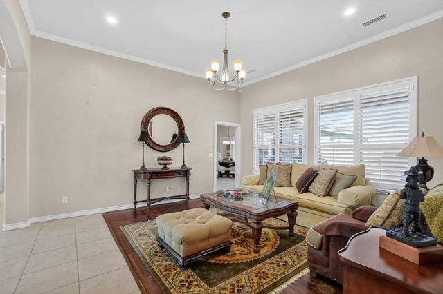 1118 Breckenridge Dr, Midland, TX 79705