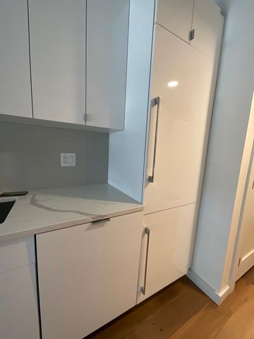 97 Elmwood 110, Cambridge, MA 02140