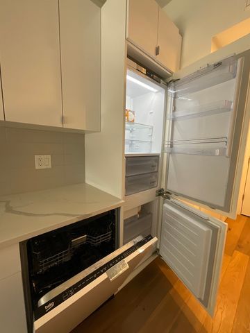 97 Elmwood 110, Cambridge, MA 02140