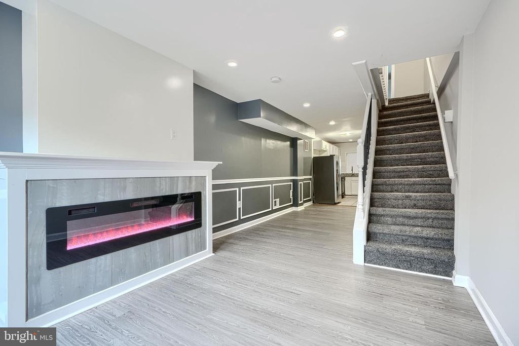 1127 SARGEANT ST, Baltimore, MD 21223