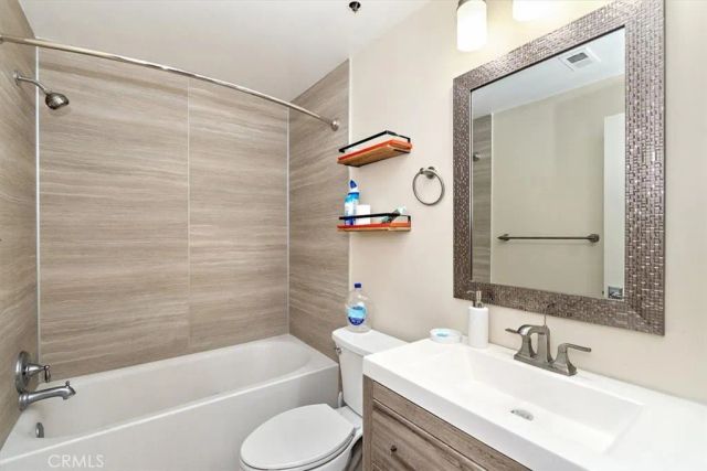 730 W 4th, Long Beach, CA 90802