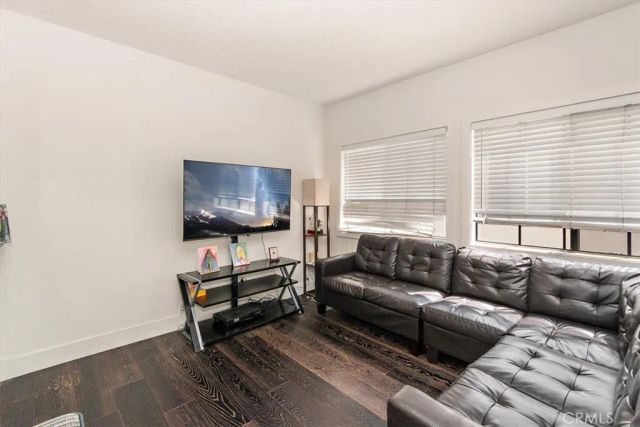 730 W 4th, Long Beach, CA 90802