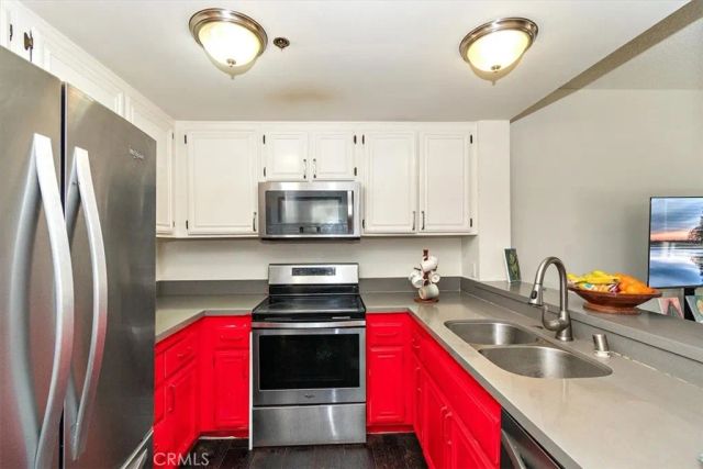 730 W 4th, Long Beach, CA 90802