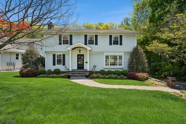738 Springfield Ave, Summit City, NJ 07901