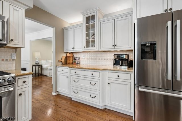 738 Springfield Ave, Summit City, NJ 07901