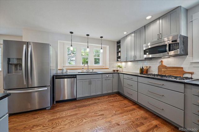 1070 E Bates Parkway, Englewood, CO 80113