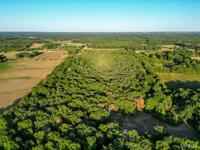 15800 HIGHWAY WW, Lebanon, MO 65536