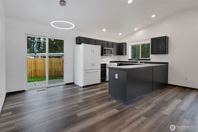 21605 143rd Street E, Bonney Lake, WA 98391