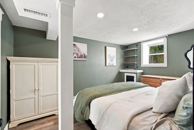61 Esta Road, Plymouth, MA 02360