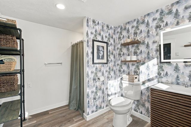 61 Esta Road, Plymouth, MA 02360
